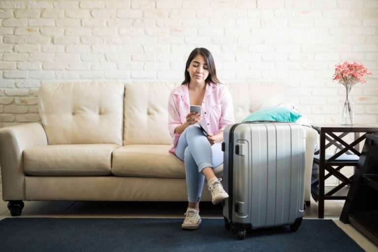 How to Book a Stony Plain Taxi Without Last Minute Airport Delays